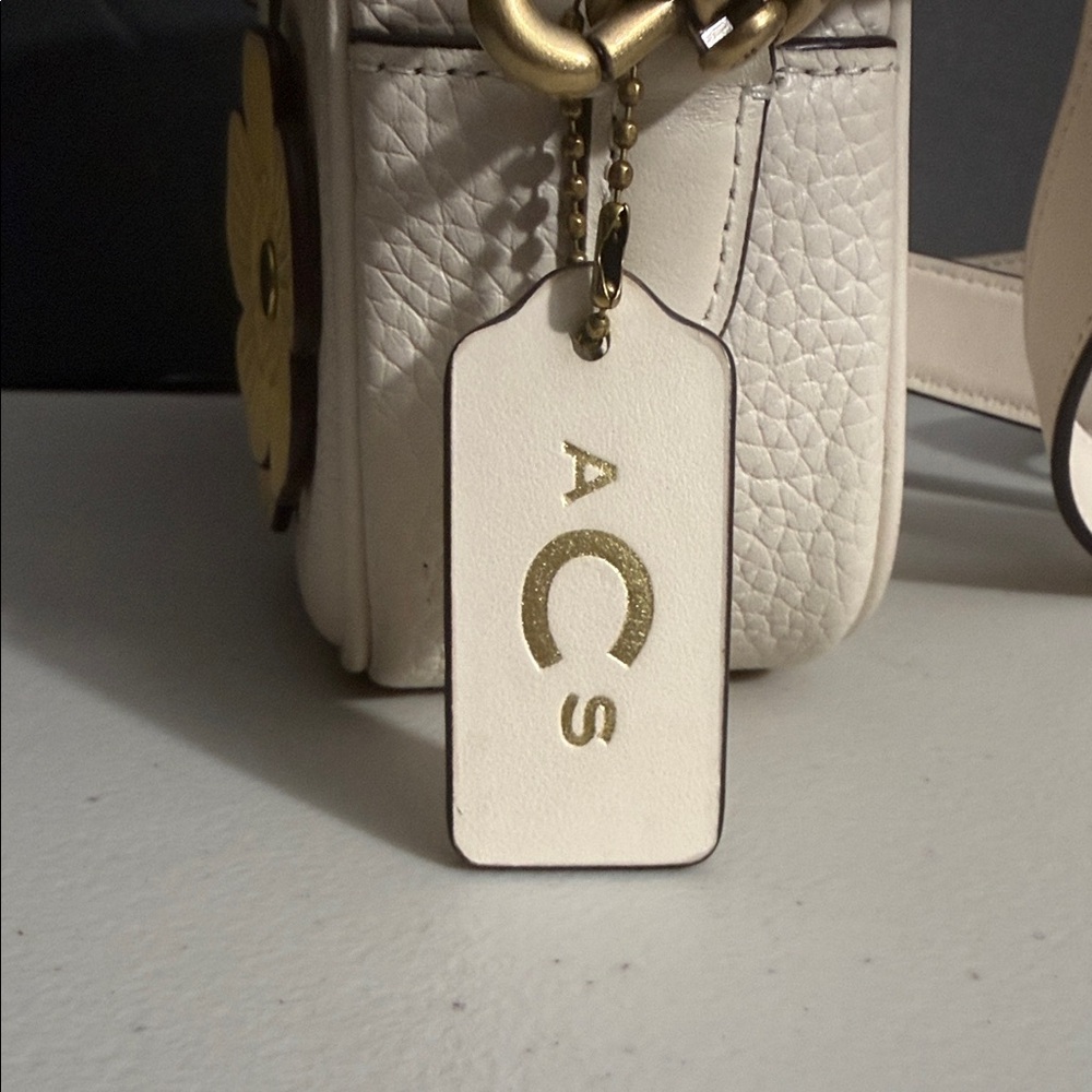 Coach TEA ROSE REIMAGINED Cream and Yellow Floral Crossbody LEATHER Bag - Picture 9 of 16